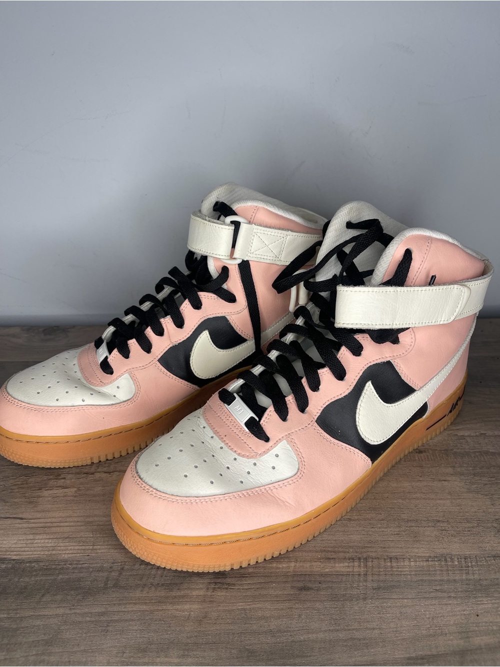 Nike High-Top Sneakers in Pink, Black & White with Gum Sole‎ men’s 11.5